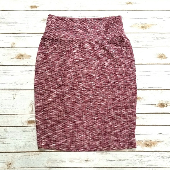 LuLaRoe Dresses & Skirts - NWOT Lularoe Cassie // Maroon, White, Wine, Pink